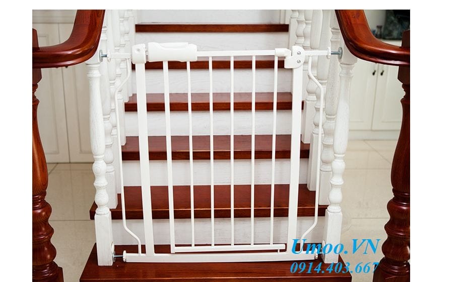 Thanh chắn cầu thang Umoo UM-08161 không cần khoan đục, dùng chặn cửa phòng, chặn cầu thang