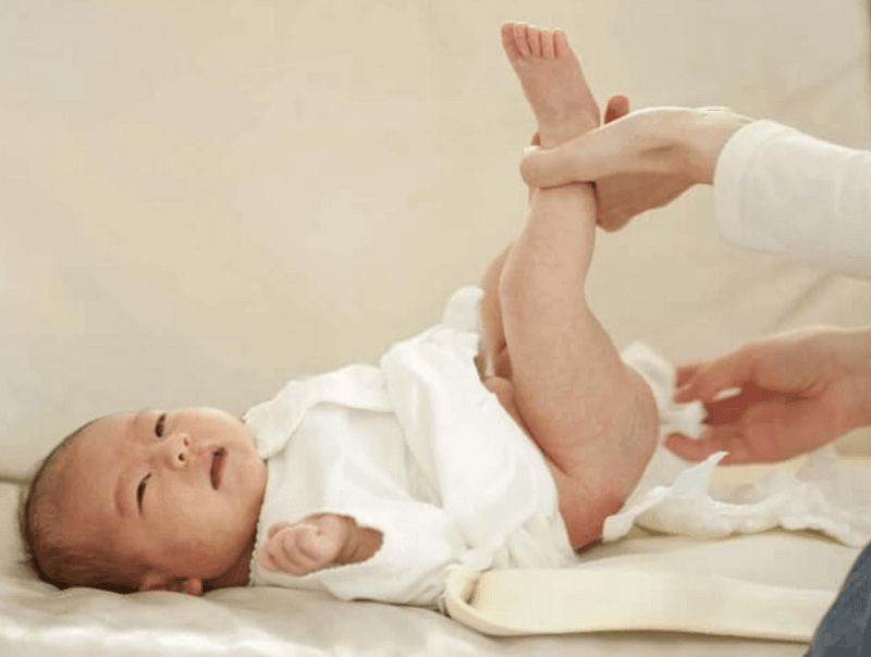 Chăm sóc trẻ sơ sinh 1 tháng tuổi
